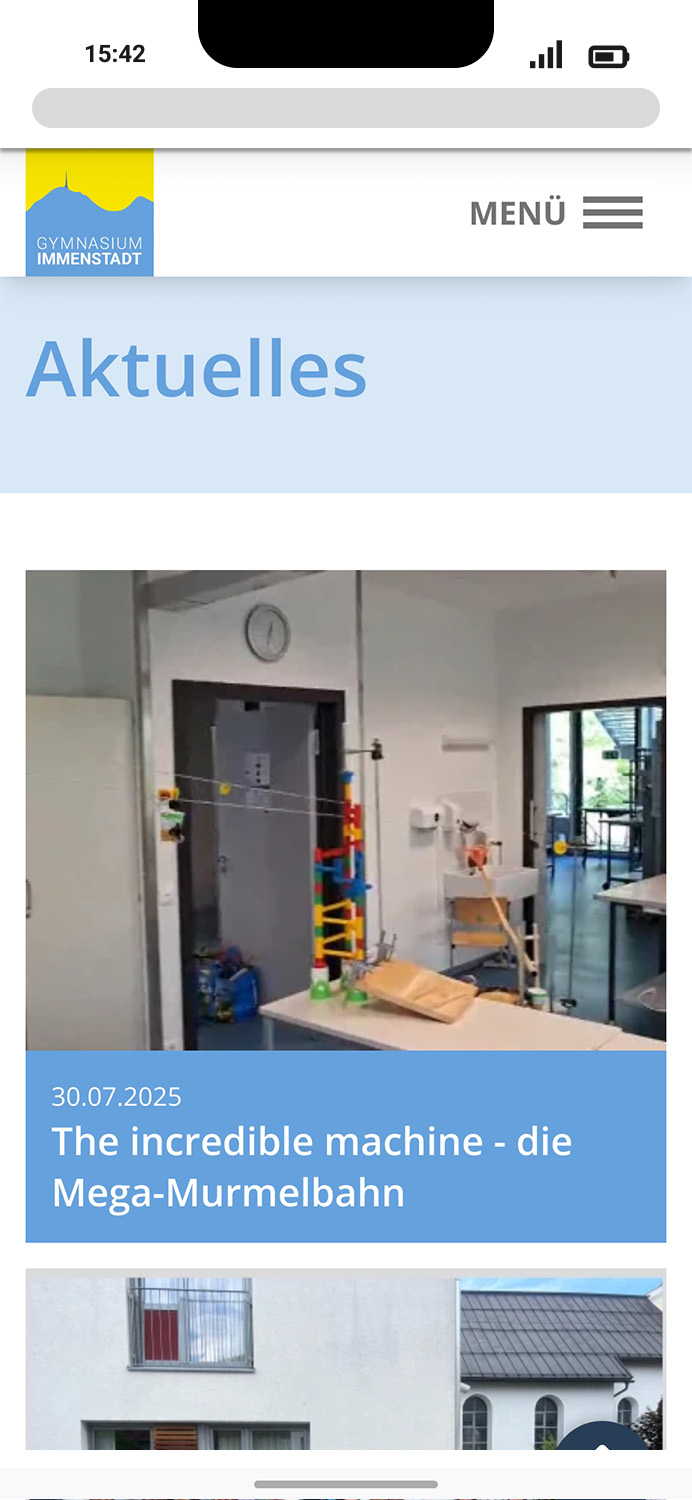Mobile-Darstellung der Website des Gymnasiums Immenstadt auf einem Screen, zeigt wichtige Informationen und Benutzerinteraktionen hier: Aktuelles