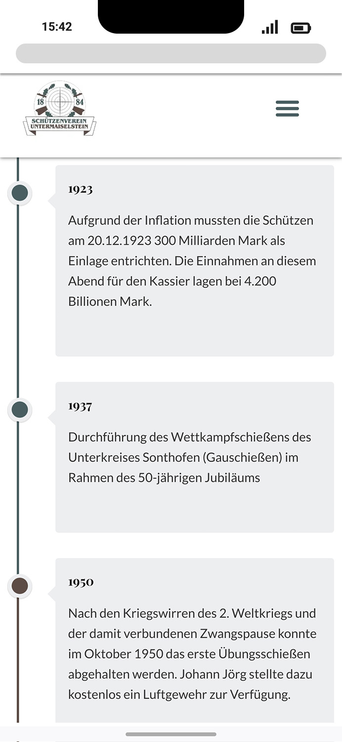 Mobile-Darstellung der Website des SV Untermaiselstein e.V. auf einem Screen, zeigt wichtige Informationen und Benutzerinteraktionen hier: Geschichte des Vereins als Zeitstrahl